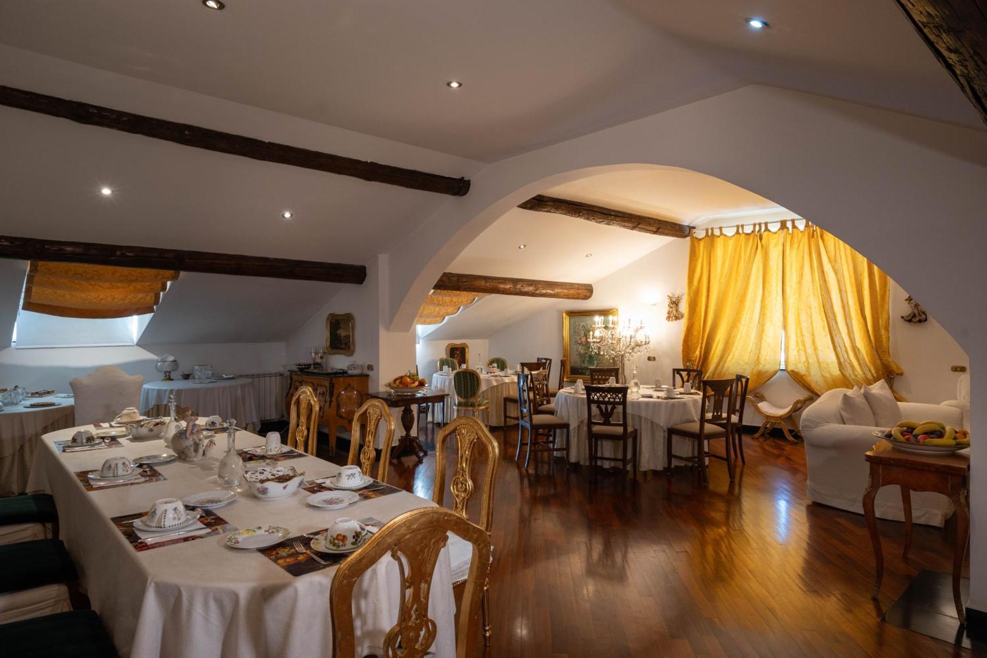 Gasthof Morali Palace